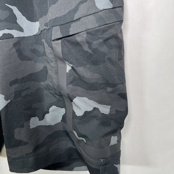 Under Armour Elite Cargo Shorts Mens Small Black Gray Camo Fitted Athletic - Picture 2 of 12